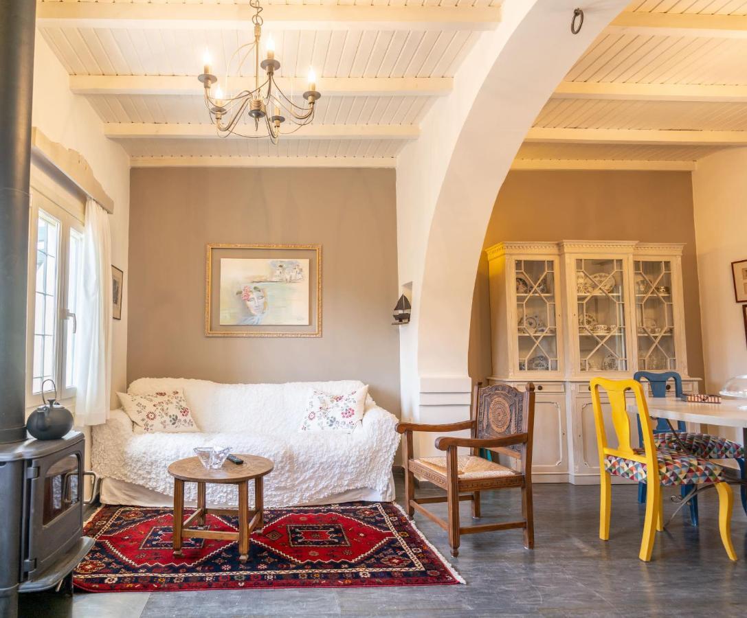 Bougainvillea House In Crete Sitia  Exteriör bild
