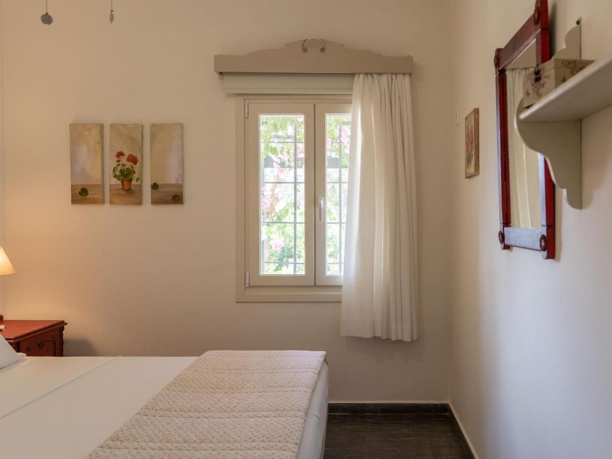 Bougainvillea House In Crete Sitia  Exteriör bild